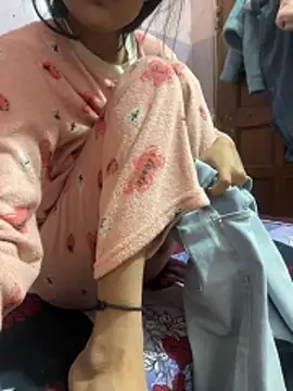 Snapshot of Sandhya_77 chatting on November 25, 5:40 am Sandhya 77 online show from November 25, 5:40 am