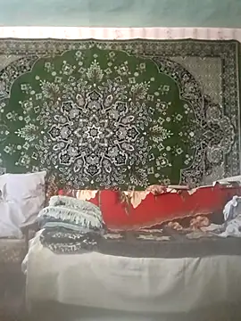 CrystalLime6411 online show from September 19, 6:15 am