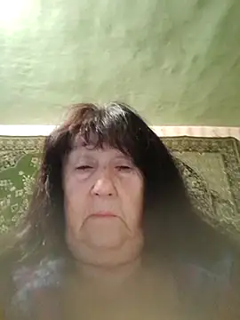 CrystalLime6411 online show from October 16, 4:24 am