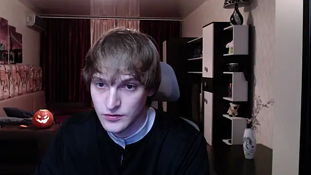 Snapshot of Playersuperstar chatting on October 31, 2:18 pm Playersuperstar online show from October 31, 2:18 pm