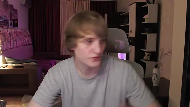 Snapshot of Playersuperstar chatting on November 17, 9:20 pm Playersuperstar online show from November 17, 9:20 pm