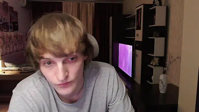 Snapshot of Playersuperstar chatting on December 13, 7:53 pm Playersuperstar online show from December 13, 7:53 pm