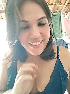 Snapshot of Bellapotencia1985 chatting on September 24, 10:29 am Bellapotencia1985 online show from September 24, 10:29 am