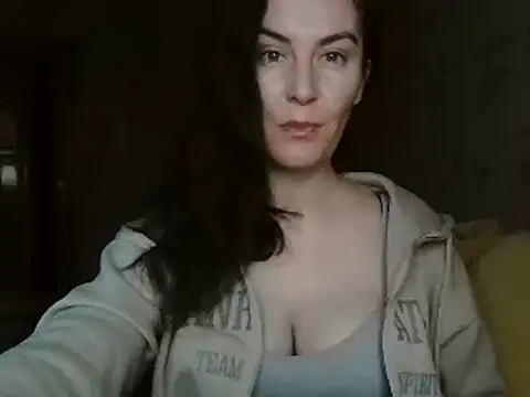 Snapshot of KatalinaQE chatting on October 17, 6:49 am KatalinaQE online show from October 17, 6:49 am