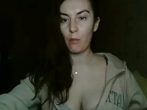 Snapshot of KatalinaQE chatting on October 20, 4:02 am KatalinaQE online show from October 20, 4:02 am