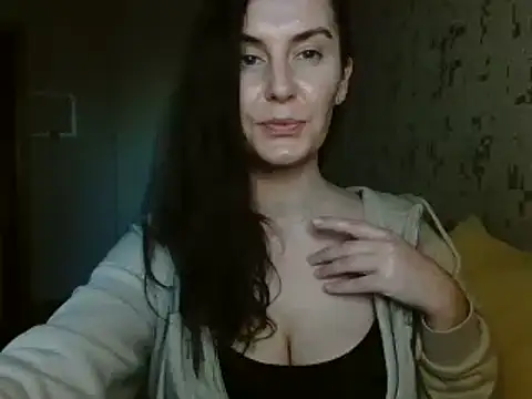 Snapshot of KatalinaQE chatting on October 23, 9:41 am KatalinaQE online show from October 23, 9:41 am