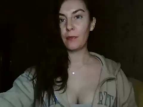 Snapshot of KatalinaQE chatting on October 27, 5:11 am KatalinaQE online show from October 27, 5:11 am