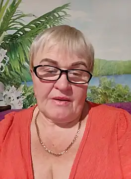 Snapshot of VioletSweet5566 chatting on September 30, 5:40 pm VioletSweet5566 online show from September 30, 5:40 pm