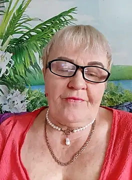 Snapshot of VioletSweet5566 chatting on October 12, 10:25 am VioletSweet5566 online show from October 12, 10:25 am