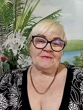 Snapshot of VioletSweet5566 chatting on February 27, 1:33 pm VioletSweet5566 online show from February 27, 1:33 pm