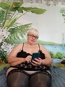 VioletSweet5566 online show from July 15, 7:02 am