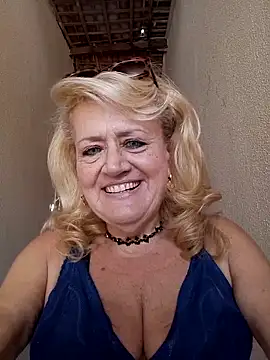 Snapshot of Belladama61 chatting on September 9, 1:10 pm Belladama61 online show from September 9, 1:10 pm