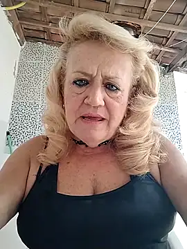 Snapshot of Belladama61 chatting on September 28, 12:54 pm Belladama61 online show from September 28, 12:54 pm