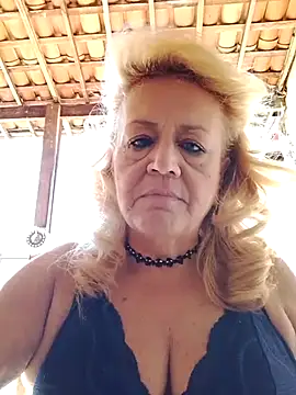 Snapshot of Belladama61 chatting on September 30, 11:04 am Belladama61 online show from September 30, 11:04 am