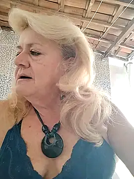 Snapshot of Belladama61 chatting on November 14, 11:09 am Belladama61 online show from November 14, 11:09 am