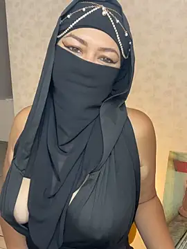 Snapshot of Amyraa_ chatting on September 8, 2:16 pm Amyraa online show from September 8, 2:16 pm
