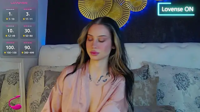 Snapshot of BellaKarma chatting on March 13, 10:11 am BellaKarma online show from March 13, 10:11 am