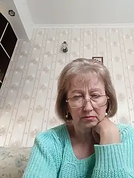 AlikaSwan5821 online show from October 29, 1:02 pm