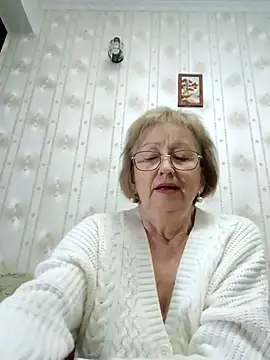 AlikaSwan5821 online show from November 13, 8:30 pm