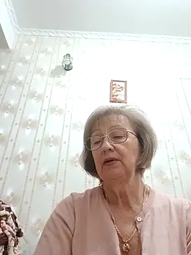 AlikaSwan5821 online show from December 17, 2:34 pm