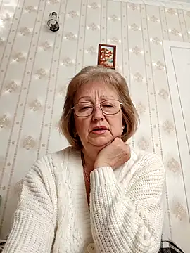 AlikaSwan5821 online show from March 27, 1:44 pm