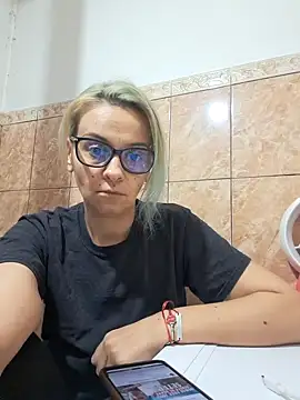 zuzaxxx online show from September 11, 10:21 pm