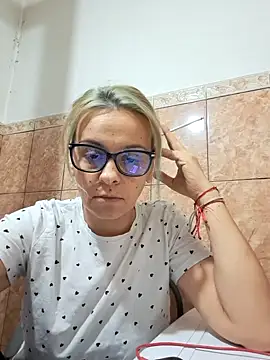 zuzaxxx online show from September 13, 11:26 pm