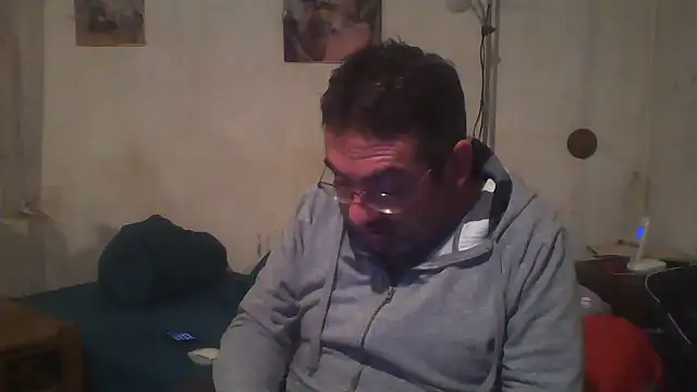 Snapshot of Jouons-ensembles2 chatting on November 22, 2:10 am Jouons-ensembles2 online show from November 22, 2:10 am