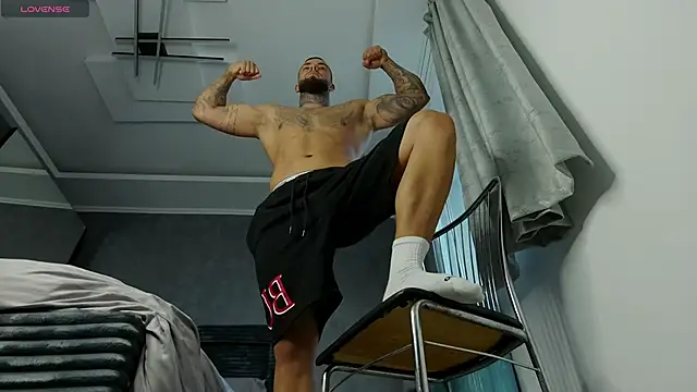 Snapshot of Chrisjordan66 chatting on October 1, 3:07 pm Chrisjordan66 online show from October 1, 3:07 pm