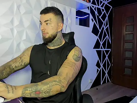 Snapshot of Chrisjordan66 chatting on October 20, 5:08 am Chrisjordan66 online show from October 20, 5:08 am