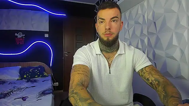 Snapshot of Chrisjordan66 chatting on November 6, 8:15 am Chrisjordan66 online show from November 6, 8:15 am