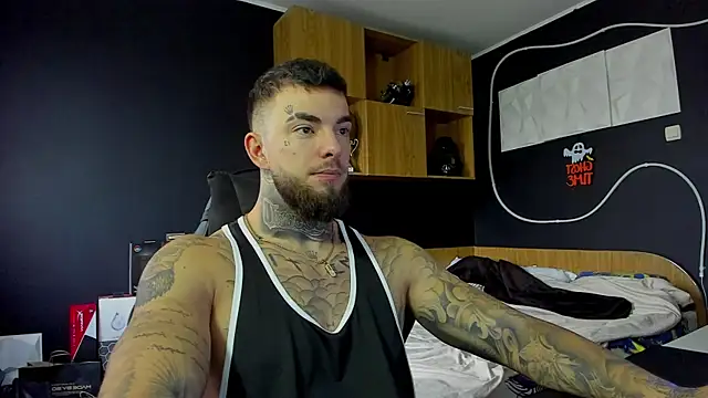 Snapshot of Chrisjordan66 chatting on November 18, 7:13 am Chrisjordan66 online show from November 18, 7:13 am