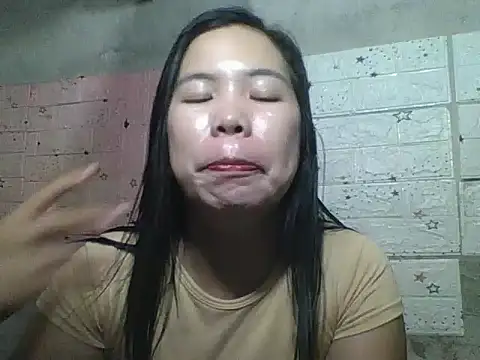 Snapshot of pinaysinglemommm chatting on October 9, 9:24 pm pinaysinglemommm online show from October 9, 9:24 pm