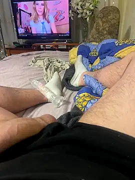 Snapshot of LuckyGirlfriends chatting on November 16, 7:08 pm LuckyGirlfriends online show from November 16, 7:08 pm