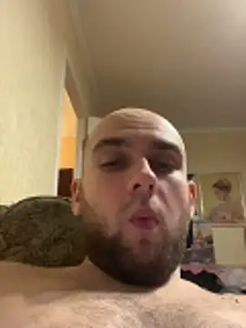 Snapshot of LuckyGirlfriends chatting on January 7, 6:32 pm LuckyGirlfriends online show from January 7, 6:32 pm