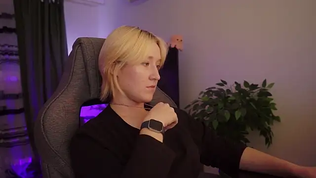 CinBellamy online show from November 6, 6:03 am