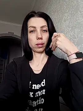 Snapshot of Princessa99885 chatting on February 27, 8:14 am Princessa99885 online show from February 27, 8:14 am