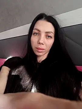Snapshot of Princessa99885 chatting on March 10, 7:35 am Princessa99885 online show from March 10, 7:35 am