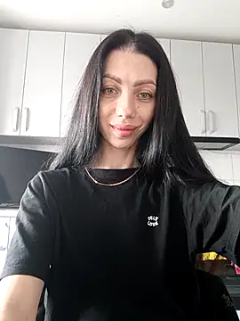 Snapshot of Princessa99885 chatting on April 7, 6:58 am Princessa99885 online show from April 7, 6:58 am