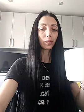 Snapshot of Princessa99885 chatting on May 11, 7:03 am Princessa99885 online show from May 11, 7:03 am