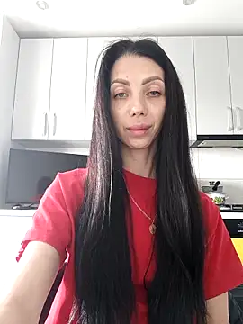 Snapshot of Princessa99885 chatting on May 13, 6:44 am Princessa99885 online show from May 13, 6:44 am