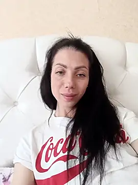 Snapshot of Princessa99885 chatting on June 9, 11:44 am Princessa99885 online show from June 9, 11:44 am