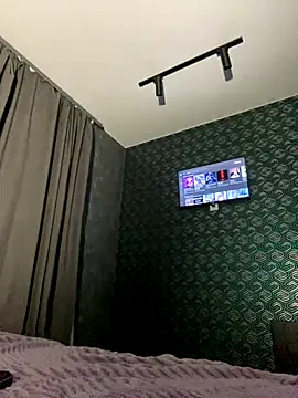 FavoriteKira online show from November 4, 8:19 pm