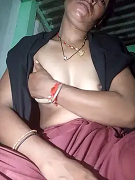 MISS LOVE 001 online show from September 28, 5:51 pm