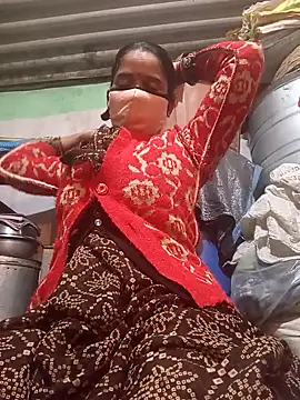 MISS LOVE 001 online show from December 14, 4:34 pm