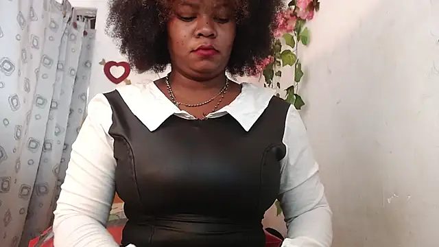 LULU ALANAA  online show from September 12, 2:17 pm