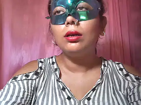 Snapshot of priya_rider chatting on June 10, 6:45 am priya rider online show from June 10, 6:45 am