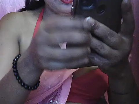 Snapshot of priya_rider chatting on June 16, 7:22 am priya rider online show from June 16, 7:22 am
