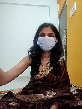 Shivani2002 online show from December 19, 2:24 pm