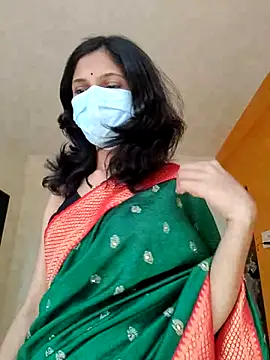 Shivani2002 online show from March 19, 5:33 am